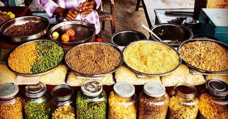 The Spices and Flavors of India’s Street Food