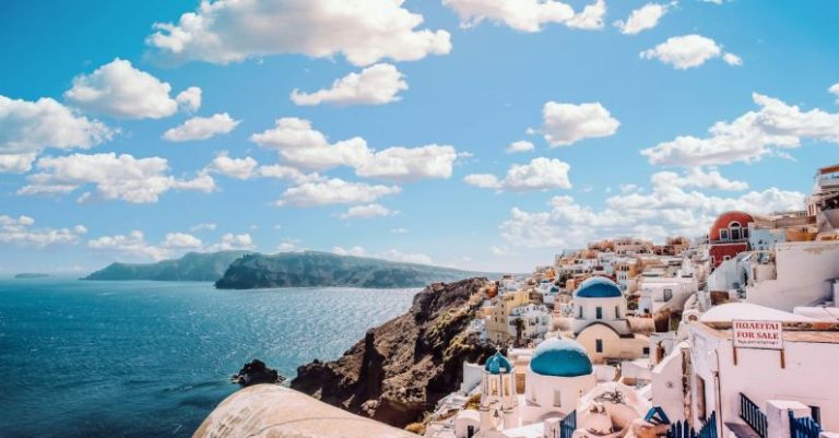 Santorini: a Greek Island Dream