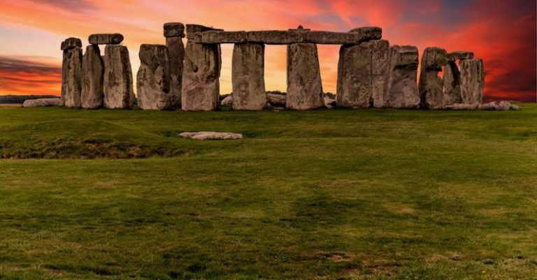 Unraveling the Mysteries of Stonehenge